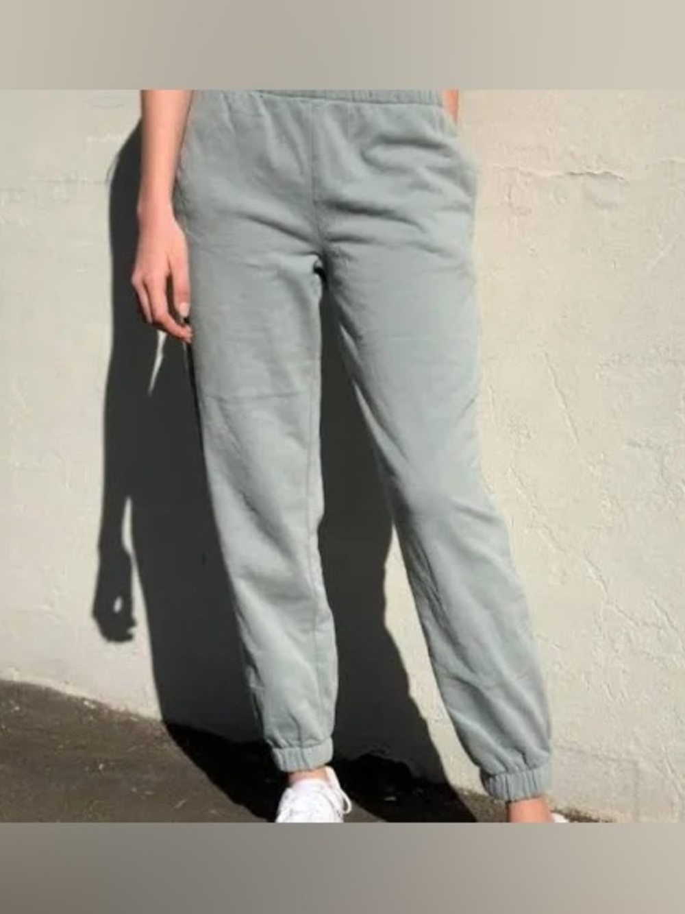 Brandy Melville Rosa Sweatpants